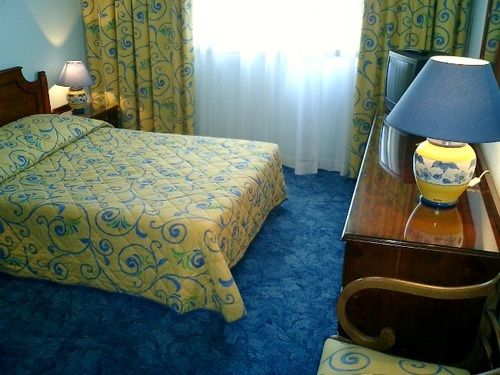 France Hotel  | Villejuif | Val-de-Marne | France 15