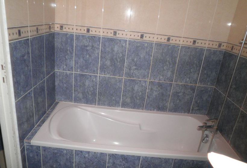 France Hotel  | Villejuif | Val-de-Marne | France 5