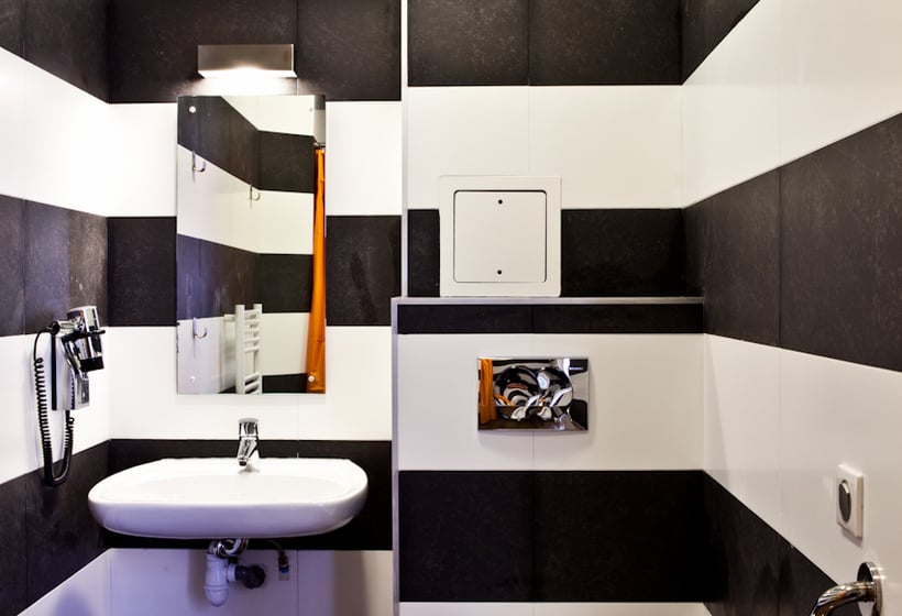 The Loft Budget Hotel & Hostel  | Paris | Paris | France 2