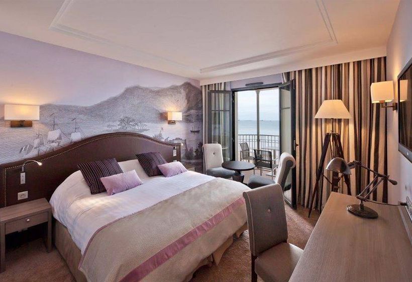 Hôtel Le Nouveau Monde  | Saint-Malo | Ille-et-Vilaine | France 1