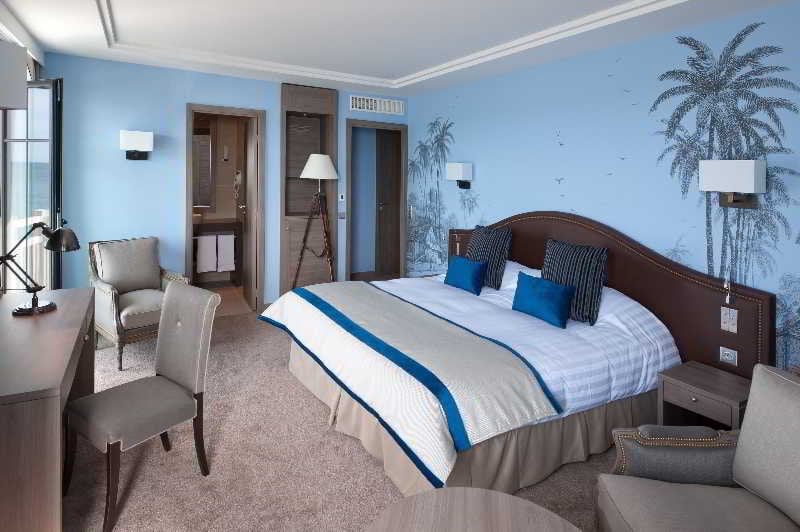 Hôtel Le Nouveau Monde  | Saint-Malo | Ille-et-Vilaine | France 19