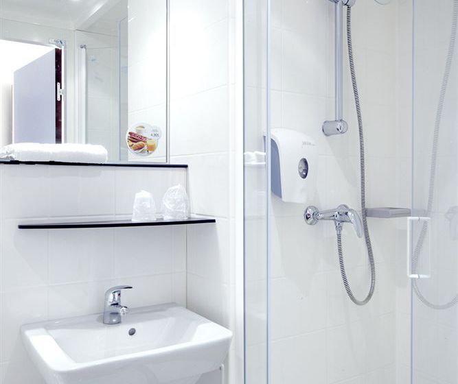 Hôtel Premiere Classe Caen Nord Memorial  | Caen | Calvados | France 6