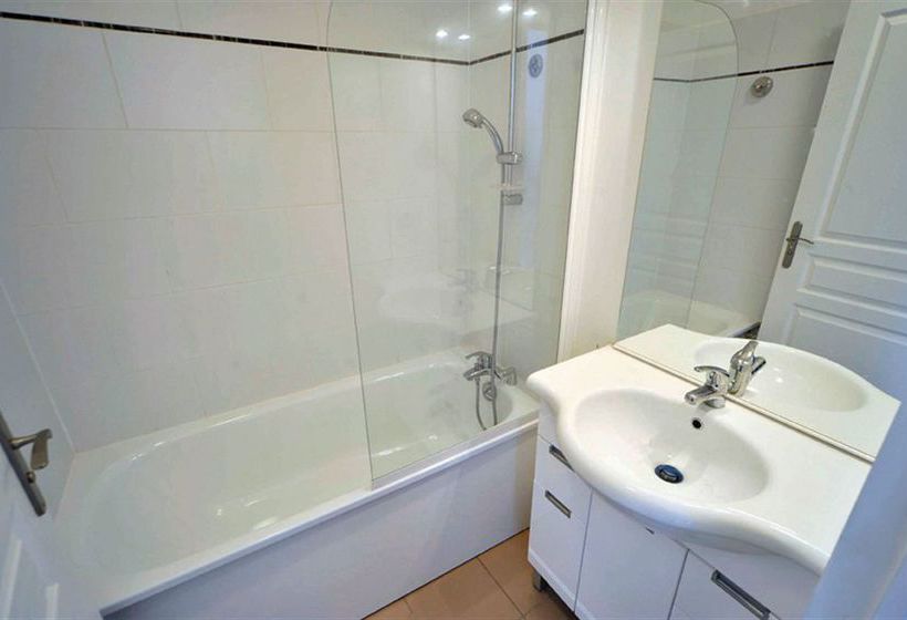 Park & Suites Village Saint Quentin en Yvelines Bois D'Arcy 