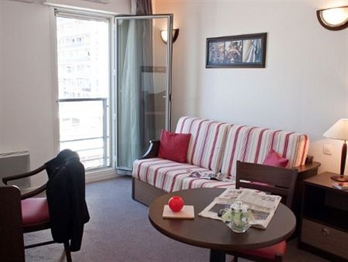 Appart'hôtel Appart'City Versailles Magny Magny Les Hameaux  | Magny les Hameaux | Yvelines | France 17