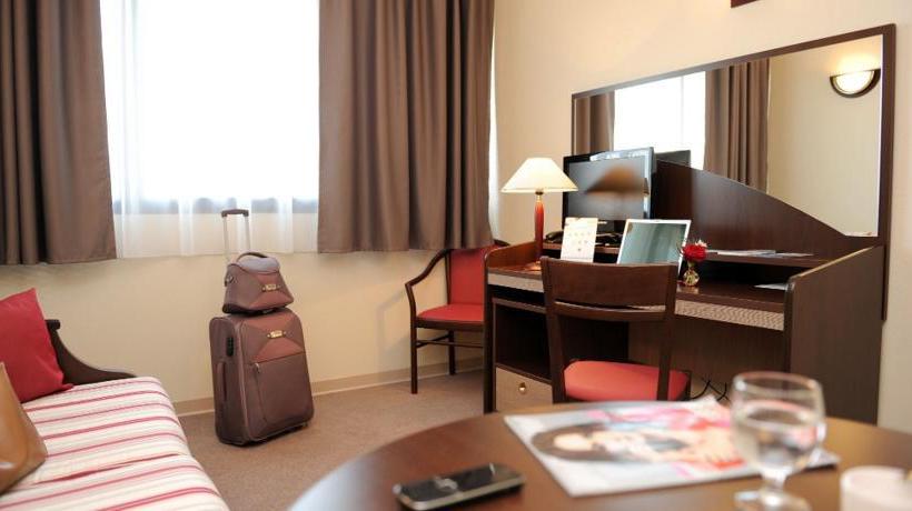 Appart'hôtel Appart'City Versailles Magny Magny Les Hameaux  | Magny les Hameaux | Yvelines | France 6