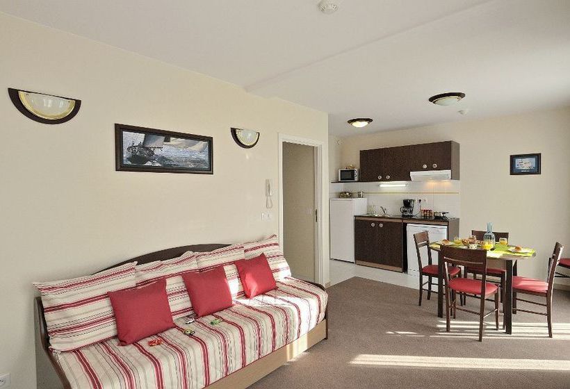 Appart'hôtel Appart'City Versailles Magny Magny Les Hameaux  | Magny les Hameaux | Yvelines | France 8