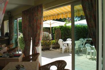 Hotel Pierre Loti  | Antibes | Alpes-Maritimes | France 4