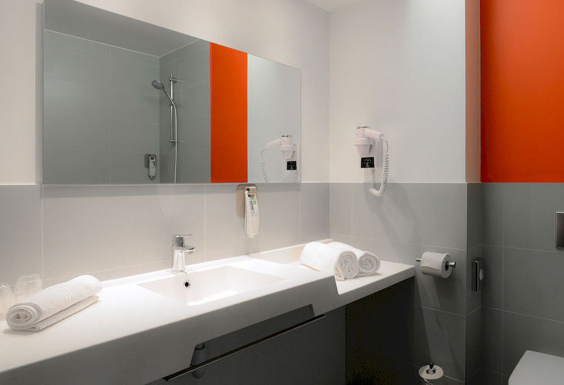 Hôtel Ibis Styles Caen Rives de l'Orne  | Caen | Calvados | France 1