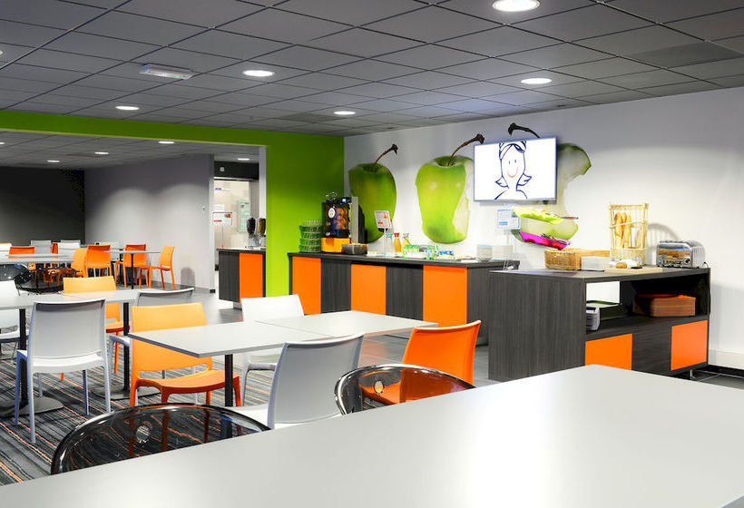 Hôtel Ibis Styles Caen Rives de l'Orne  | Caen | Calvados | France 16