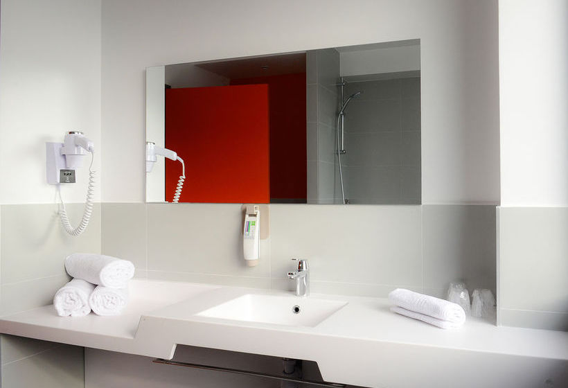 Hôtel Ibis Styles Caen Rives de l'Orne  | Caen | Calvados | France 6