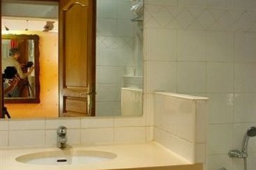 Du Lys Hotel Paris  | Paris | Paris | France 9