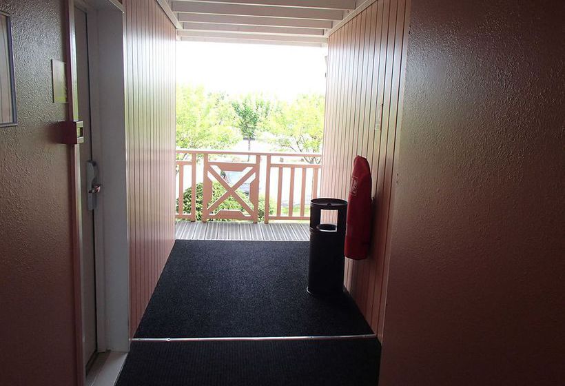 Fasthotel Albi Le Sequestre  | Albi | Tarn | France 13