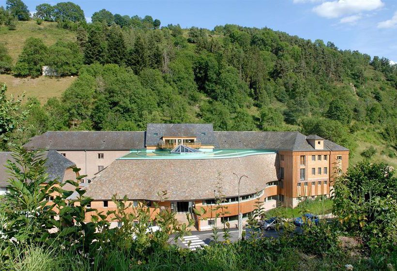Brit Hotel du Ban  | Chaudes Aigues | Cantal | France 1