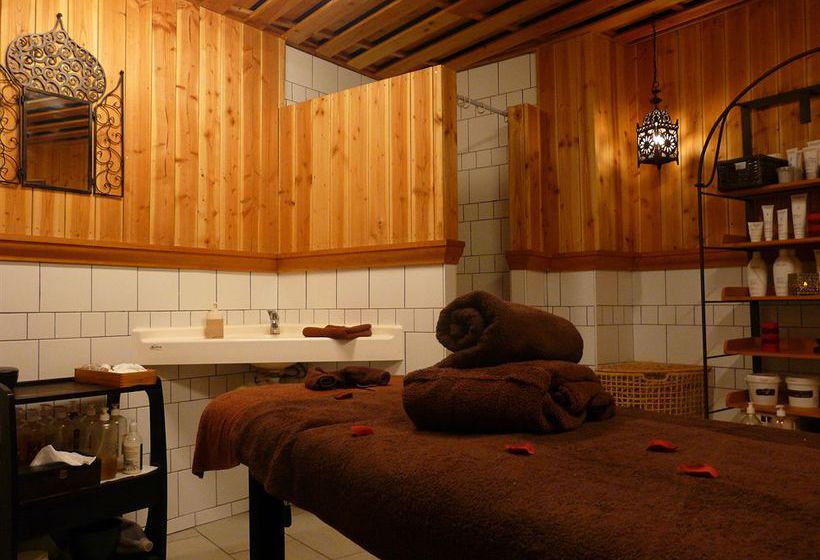 Brit Hotel du Ban  | Chaudes Aigues | Cantal | France 15