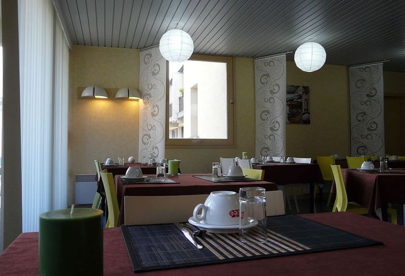 Brit Hotel du Ban  | Chaudes Aigues | Cantal | France 19