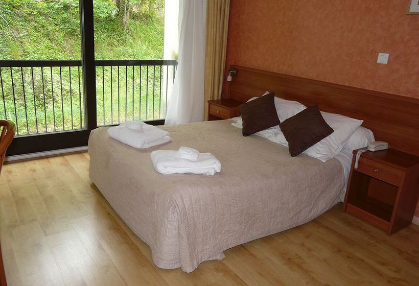 Brit Hotel du Ban  | Chaudes Aigues | Cantal | France 6