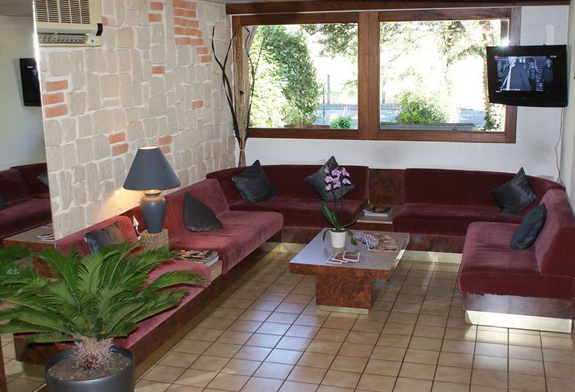 Hotel Balladins Pau / Lons Lons Pirineos Atlánticos