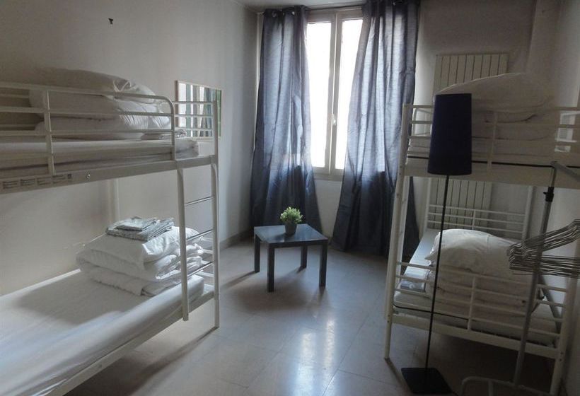 Women Bed  | Malakoff | Hauts-de-Seine | France 14