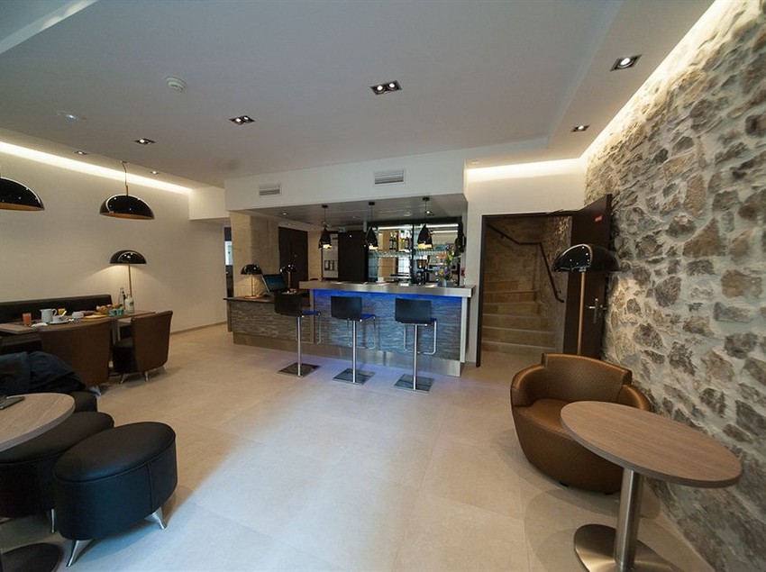 Central Hotel Nimes  | Nîmes | Gard | France 12