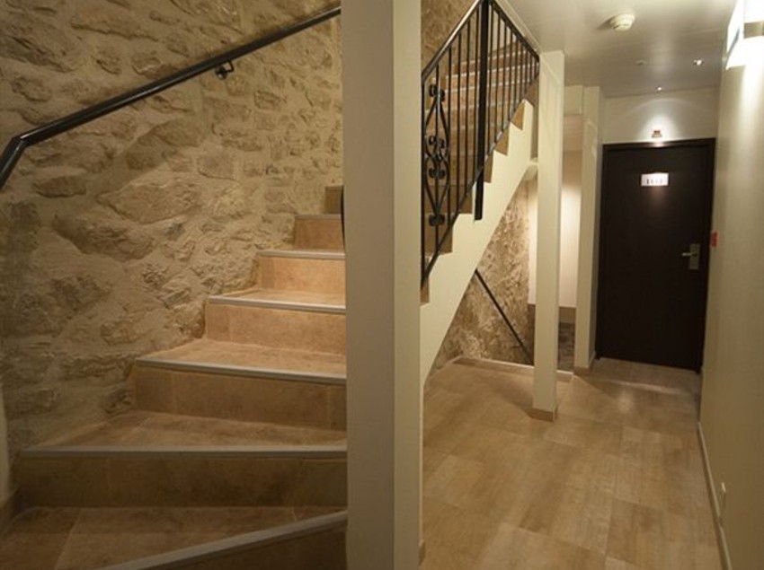 Central Hotel Nimes  | Nîmes | Gard | France 13