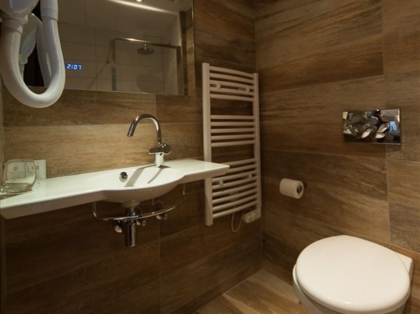 Central Hotel Nimes  | Nîmes | Gard | France 4