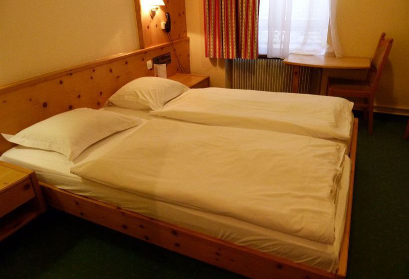 Hôtel Aux Trois Roses  | Strasbourg | Bas-Rhin | France 6