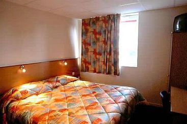 Hotel Le St Aubin  | Gournay en Bray | Sena Maritimo | France 2