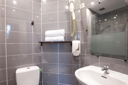 Hôtel Victor Hugo  | Montrouge | Hauts-de-Seine | France 15