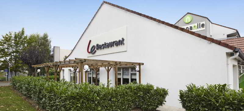 Hotel Campanile La Verriere Ile De France Nanterre
