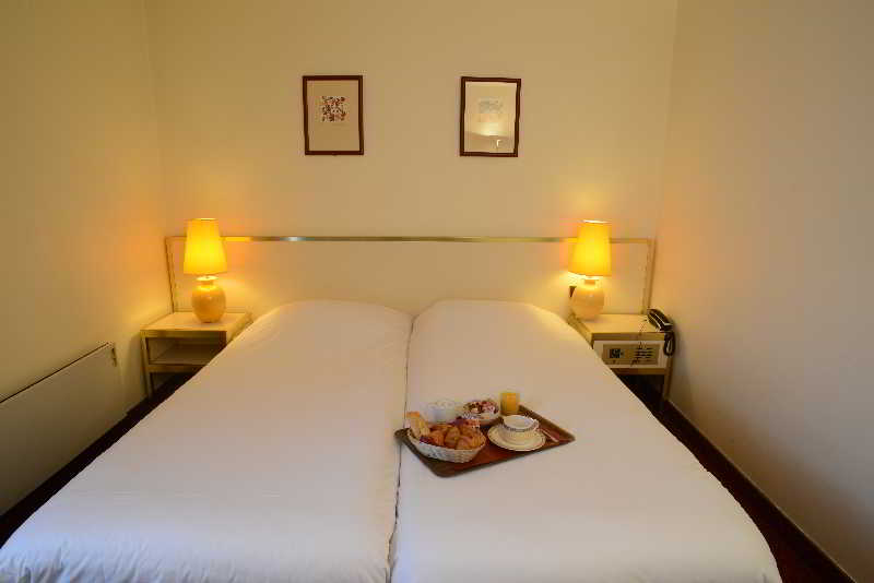 Interhotel Rueil Centre  | Versailles | Yvelines | França 15