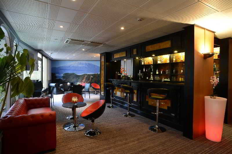 Interhotel Rueil Centre  | Versailles | Yvelines | França 9