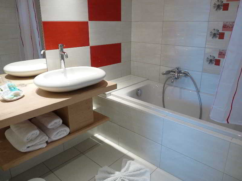 Hôtel Le Petit Kohlberg  | Montbeliard | Doubs | France 9