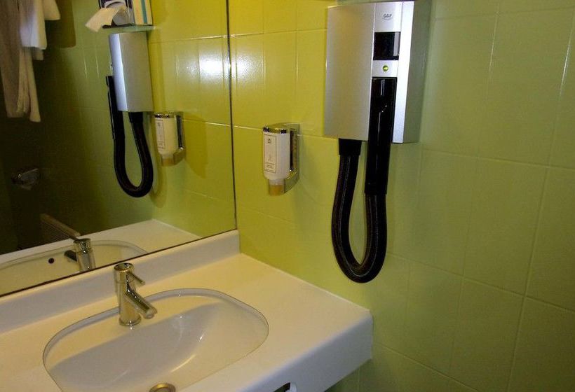 Hotel Des Arts Nanterre