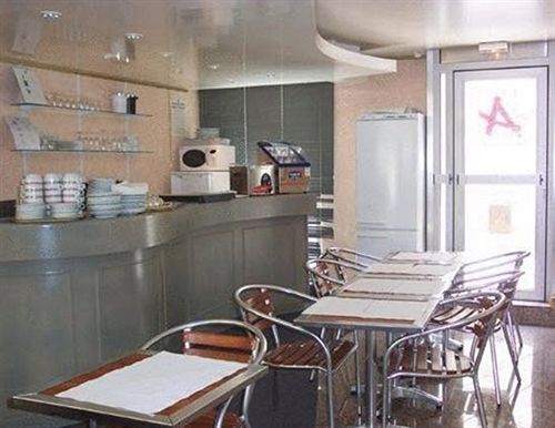 Hôtel Des Arts  | Nanterre | Hauts-de-Seine | France 13