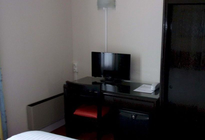 Hôtel Des Arts  | Nanterre | Hauts-de-Seine | France 3