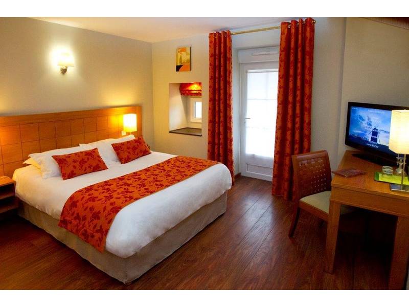 Qualys Hôtel De La Paix  | Beaune | Cote d'Or | France 8