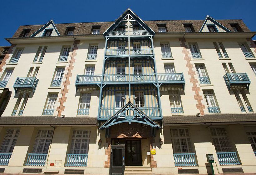 Pierre & Vacances Le Castel Normand Deauville Calvados