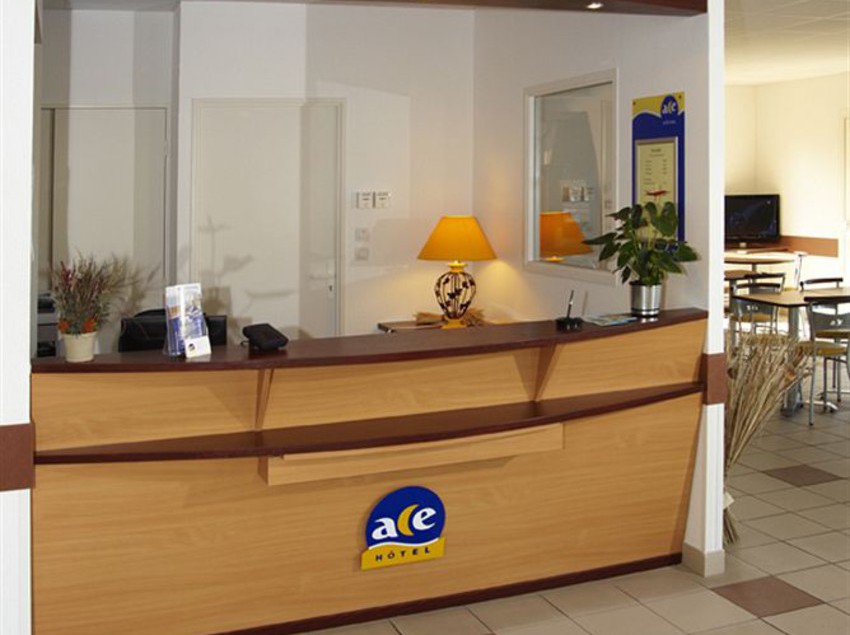 Hotel Ace Riom Riom
