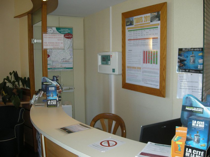 Hôtel De La Renaissance  | Cherbourg | Manche | France 15