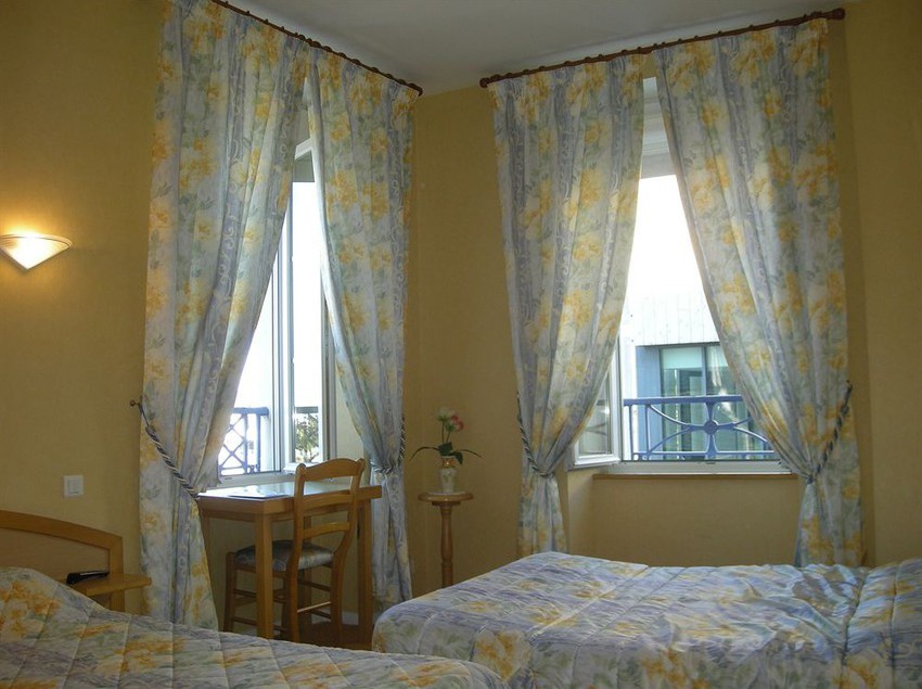 Hôtel De La Renaissance  | Cherbourg | Manche | France 6