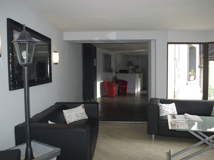 Hôtel Familia  | Limoges | Haute-Vienne | France 18