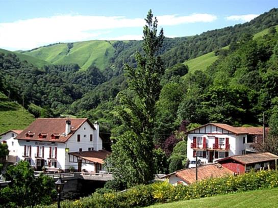 Hotel Sources de la Nive  | Esterencuby | Pyrenees-Atlantiques | France 3