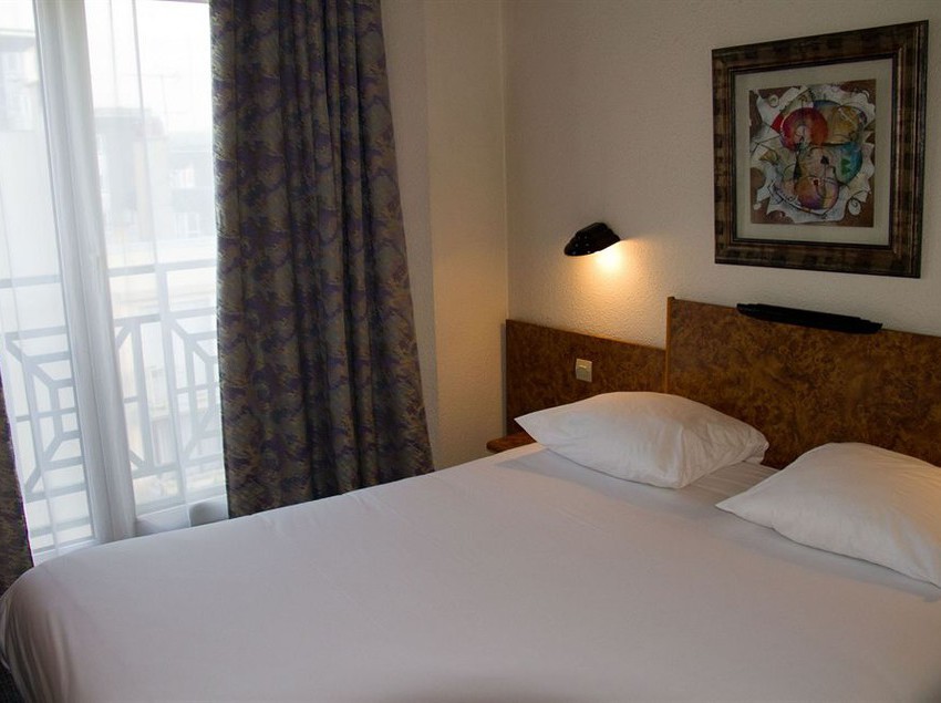 Hôtel Du Trosy  | Clamart | Hauts-de-Seine | France 15