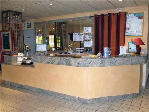 Crau Hôtel  | Arles | Bouches du Rhone | France 1