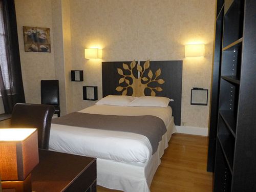 Hôtel Trianon  | Vichy | Allier | France 19