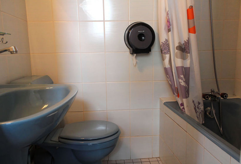 Hôtel California  | Vichy | Allier | France 14