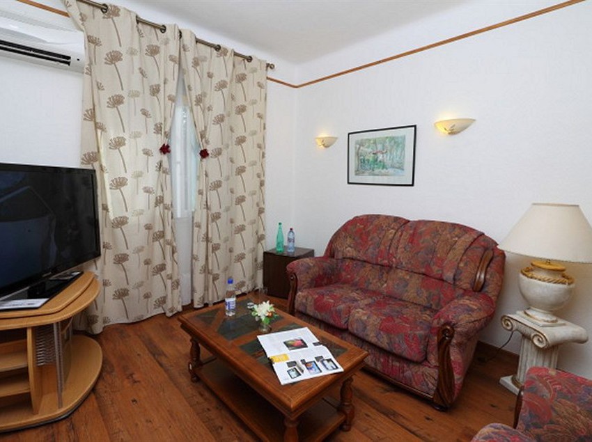 Hôtel Eden Logis  | Martigues | Bouches du Rhone | France 12