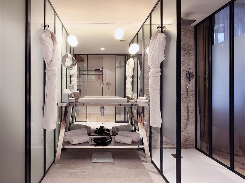 Petit Hôtel Confidentiel  | Chambery | Savoie | France 17