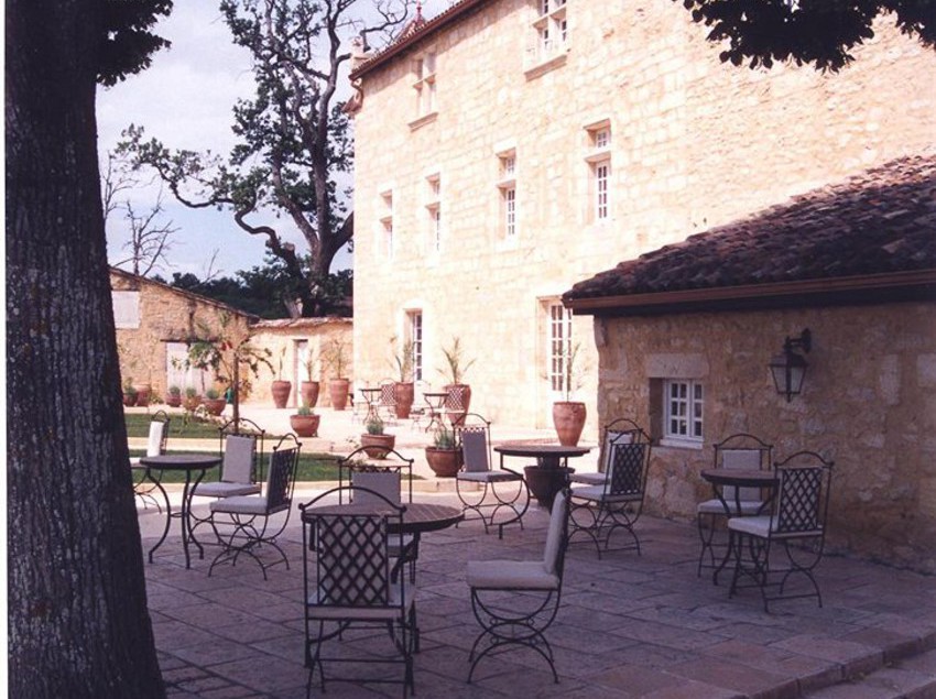 Hôtel Chateau Isabeau De Naujan  | Saint Vincent de Pertignas | Gironde | France 5