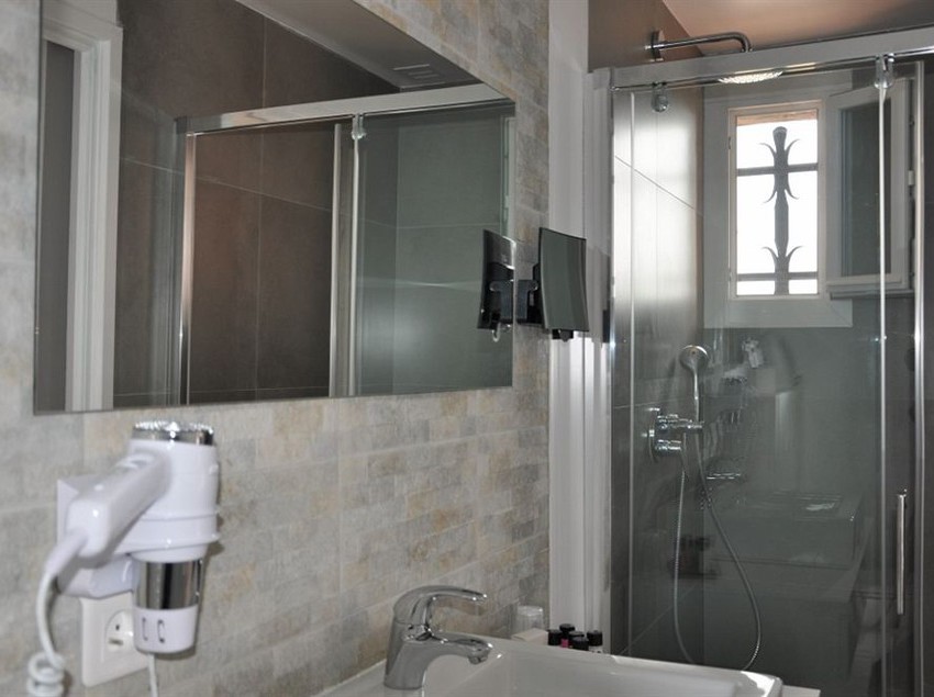 Hôtel La Vierge Noire  | Sainte Maxime | Var | France 10